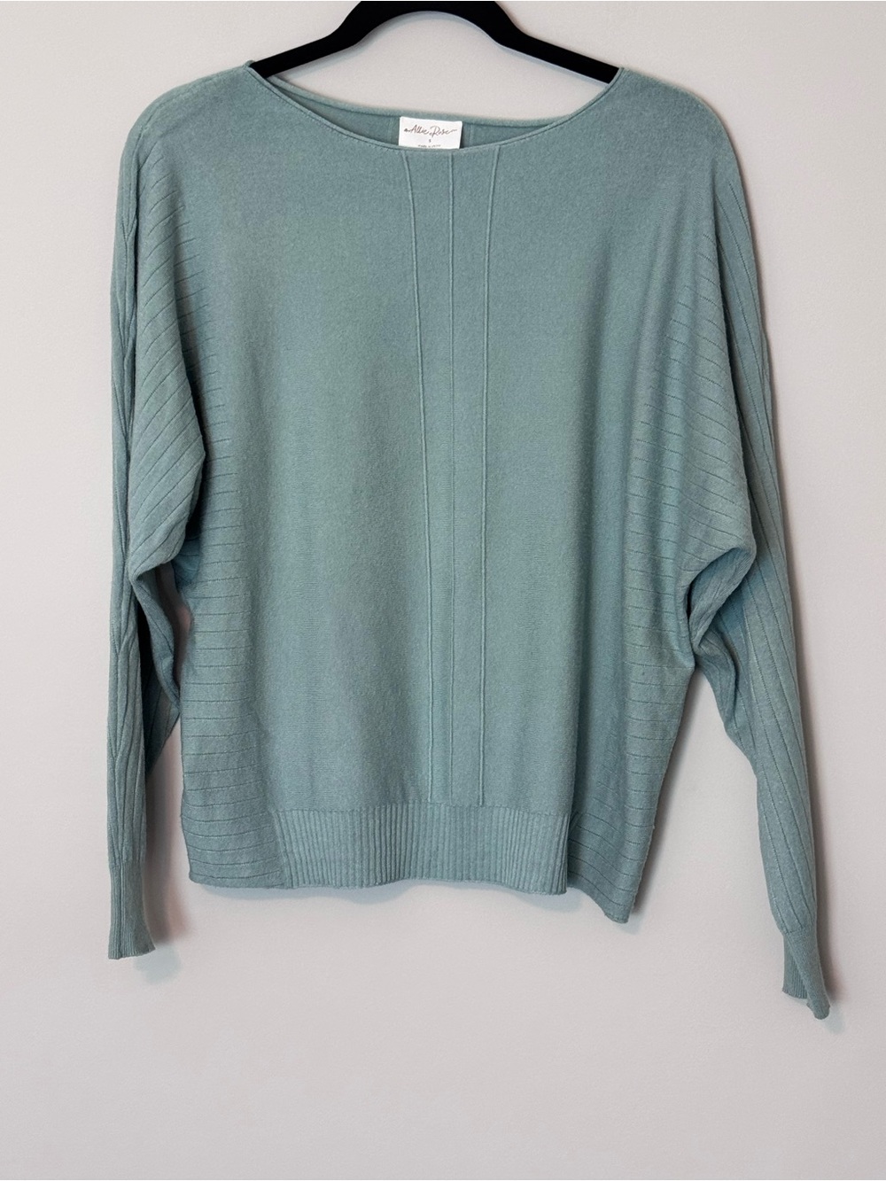 Allie Rose Sage Green Soft Dolman Batwing Sweater Size Small